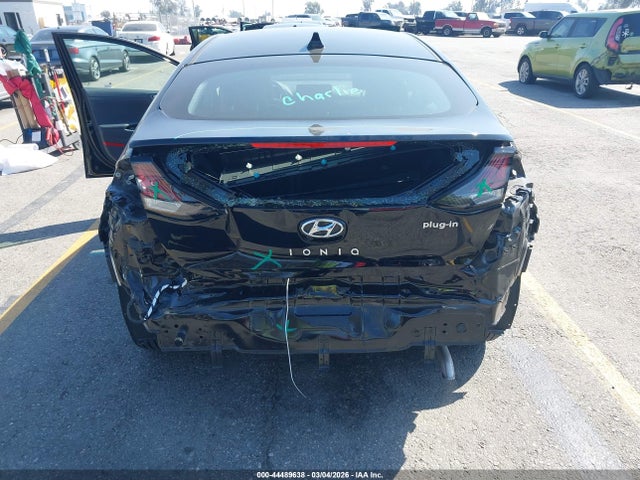KMHC65LD4MU261214 Hyundai Ioniq Plug-in Hybrid Se