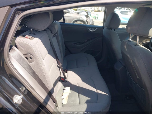 KMHC65LD4MU261214 Hyundai Ioniq Plug-in Hybrid Se