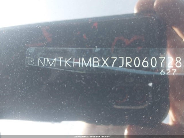 NMTKHMBX7JR060728 Toyota C-HR XLE