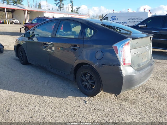 Toyota Prius Two 2015 JTDKN3DU0F0442164 Image 3