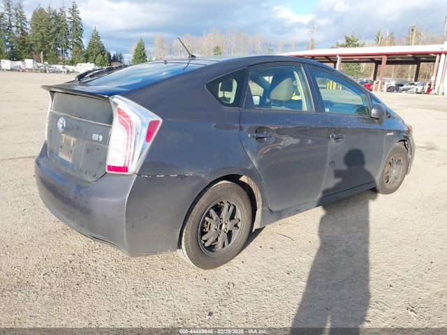 Toyota Prius Two 2015 JTDKN3DU0F0442164 Image 4
