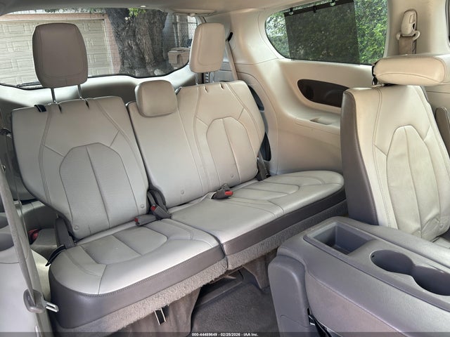 Aukcja sprzedaży 2017 Chrysler Pacifica Touring-l Plus, vin: 2C4RC1EGXHR660719, numer aukcji: 44489649