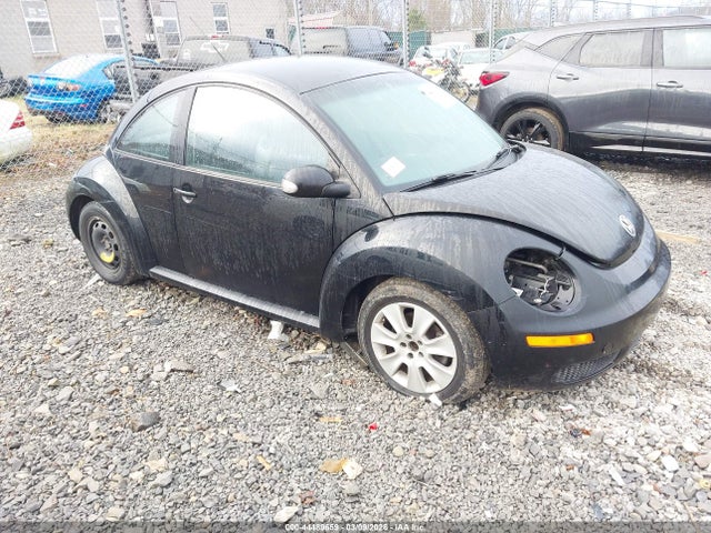 44489659 :رقم المزاد ، 3VWPG3AG5AM009392 vin ، 2010 Volkswagen New Beetle 2.5l مزاد بيع