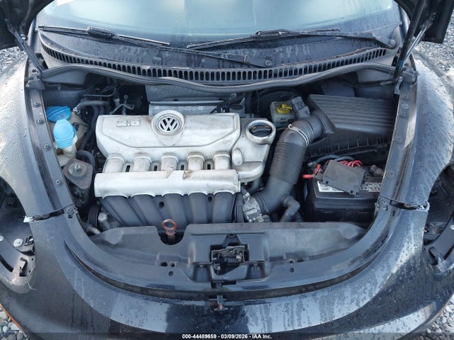 44489659 :رقم المزاد ، 3VWPG3AG5AM009392 vin ، 2010 Volkswagen New Beetle 2.5l مزاد بيع