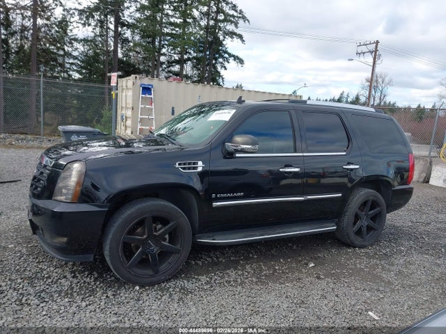 2008 Cadillac Escalade Standard მანქანა იყიდება აუქციონზე, vin: 1GYEC63848R220048, აუქციონის ნომერი: 44489696