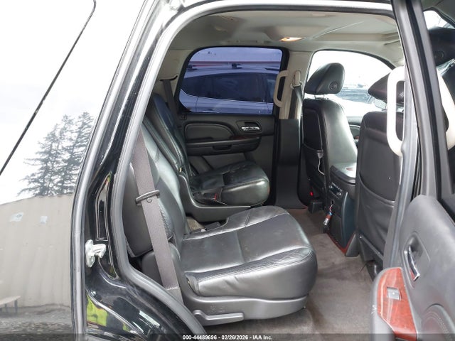 2008 Cadillac Escalade Standard მანქანა იყიდება აუქციონზე, vin: 1GYEC63848R220048, აუქციონის ნომერი: 44489696
