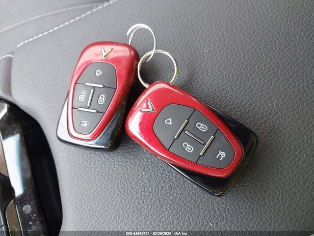 RLLV1AEB2SH011790 Vinfast Vf 8 Eco