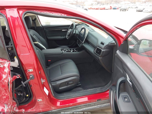 RLLV1AEB2SH011790 Vinfast Vf 8 Eco