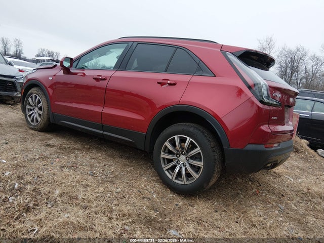 2019 CADILLAC XT4 1GYFZFR49KF198984 Photo 2