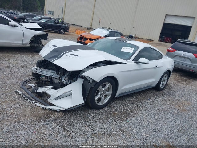 Ford Mustang Ecoboost 2018 1FA6P8TH3J5118589 Image 2