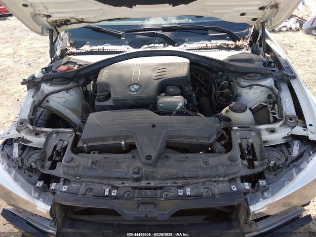 44489806 :رقم المزاد ، WBA3A5G5XCNP17826 vin ، 2012 Bmw 328i مزاد بيع