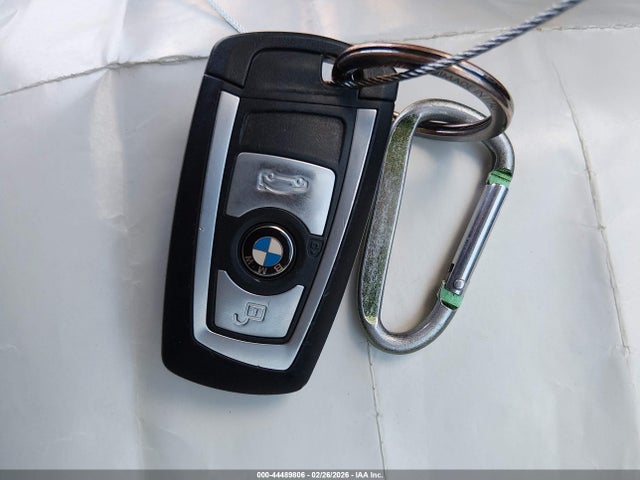 44489806 :رقم المزاد ، WBA3A5G5XCNP17826 vin ، 2012 Bmw 328i مزاد بيع