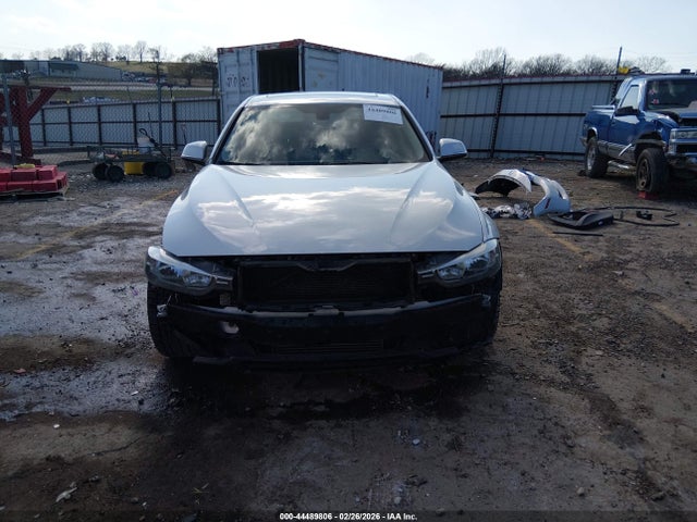 44489806 :رقم المزاد ، WBA3A5G5XCNP17826 vin ، 2012 Bmw 328i مزاد بيع