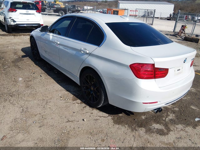 44489806 :رقم المزاد ، WBA3A5G5XCNP17826 vin ، 2012 Bmw 328i مزاد بيع