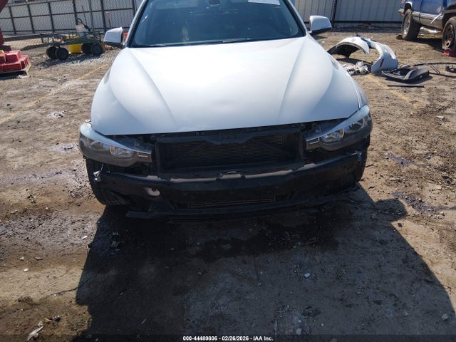 44489806 :رقم المزاد ، WBA3A5G5XCNP17826 vin ، 2012 Bmw 328i مزاد بيع