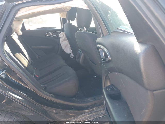 Aukcja sprzedaży 2015 Chrysler 200 Lx, vin: 1C3CCCFB7FN573556, numer aukcji: 44489808