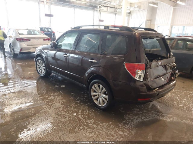 44489811 :رقم المزاد ، JF2SHADC6DH417871 vin ، 2013 Subaru Forester 2.5x Premium مزاد بيع