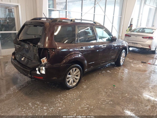 44489811 :رقم المزاد ، JF2SHADC6DH417871 vin ، 2013 Subaru Forester 2.5x Premium مزاد بيع