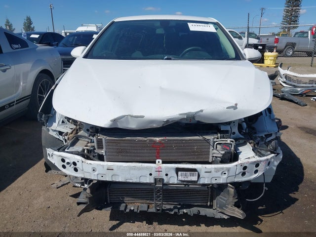 1G1BE5SM5H7277794 Chevrolet Cruze Lt Auto