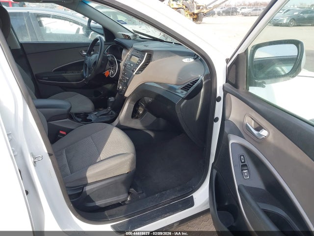 2016 Hyundai Santa Fe Sport 2.4l მანქანა იყიდება აუქციონზე, vin: 5XYZTDLB2GG361303, აუქციონის ნომერი: 44489827