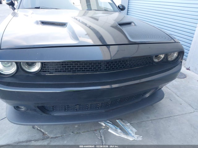 Dodge Challenger Sxt 2018 2C3CDZAG5JH172429 Image 13