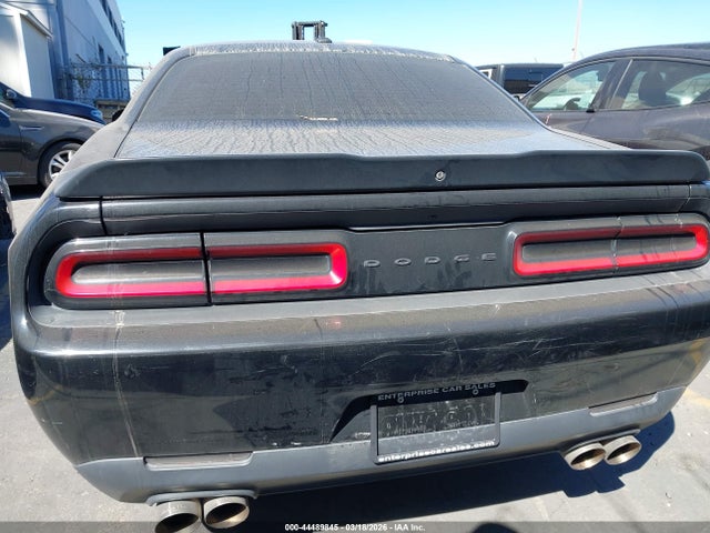 Dodge Challenger Sxt 2018 2C3CDZAG5JH172429 Image 17