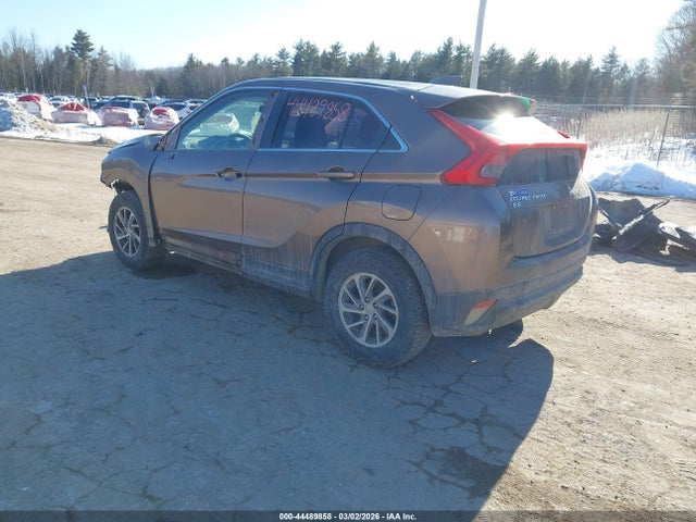 2020 MITSUBISHI ECLIPSE CROSS JA4AT3AA8LZ001301 Photo 2