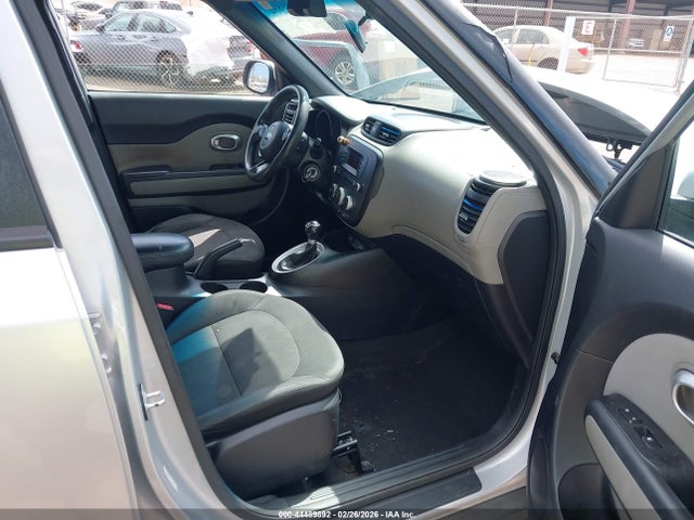 KIA Soul 2014 KNDJN2A26E7702937 Image 5
