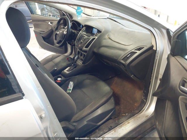 1FADP3F23EL132236 Ford FOCUS SE