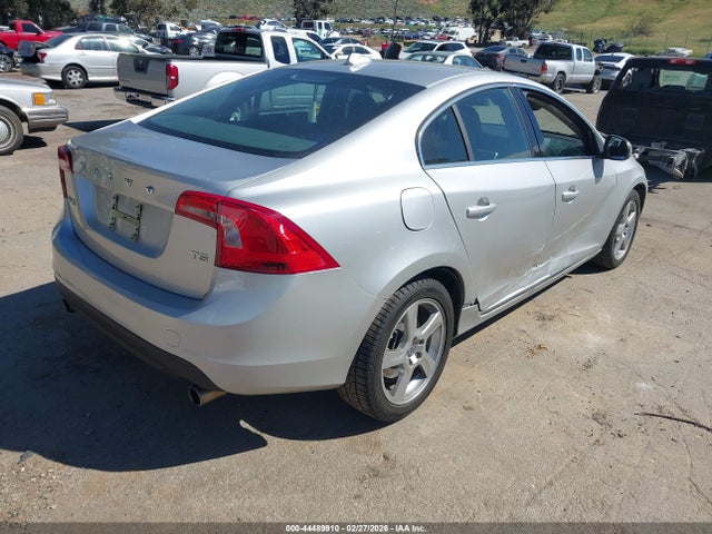 Продаж на аукціоні авто 2013 Volvo S60 T5/t5 Platinum/t5 Premier/t5 Premier Plus, vin: YV1612FS9D1231260, номер лоту: 44489910