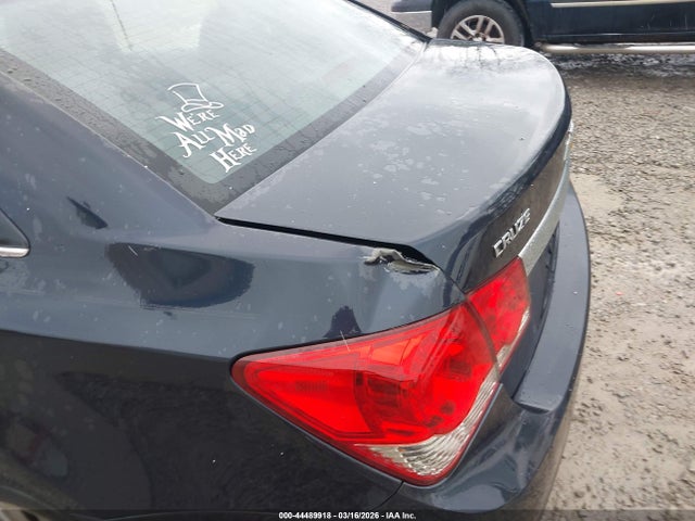 1G1PC5SB7F7122915 Chevrolet Cruze 1lt Auto