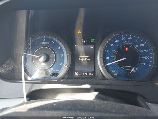 5TDDZ3DC9JS205327 Toyota Sienna Xle 7 Passenger