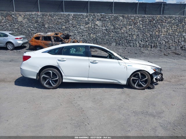 1HGCV3F25NA010972 Honda Accord Hybrid Sport