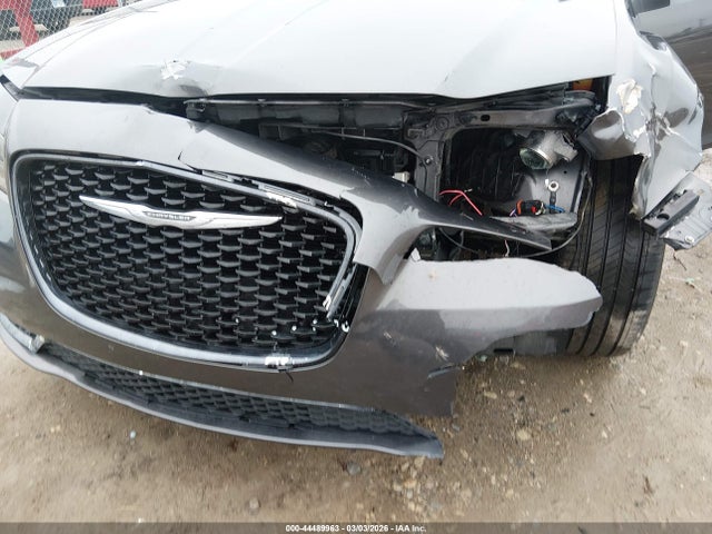 2018 CHRYSLER 300 2C3CCAAG2JH249519 Photo 5