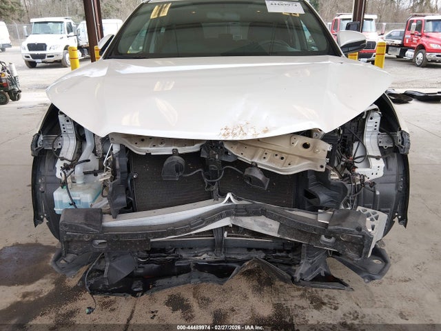5TDZARFH3FS014552 Toyota Highlander Le
