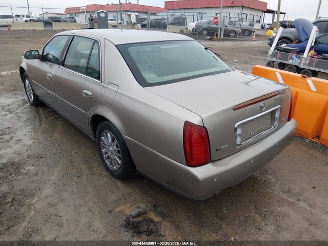 2004 CADILLAC DEVILLE 1G6KE57Y84U151611 Photo 2
