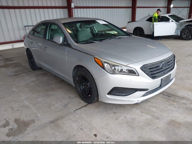 2017 HYUNDAI SONATA 5NPE24AF3HH514918 Photo 0