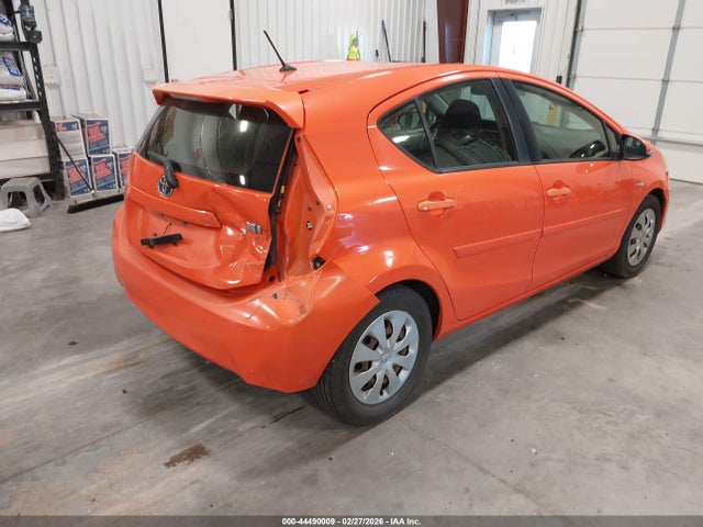 2013 TOYOTA PRIUS C JTDKDTB32D1041820 Photo 3