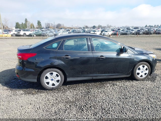 Ford FOCUS S 2015 1FADP3E21FL361808 Image 13
