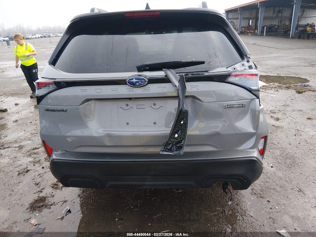 Продаж на аукціоні авто 2025 Subaru Forester Premium Hybrid, vin: JF2SLSED2SH406519, номер лоту: 44490044