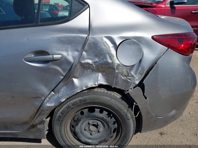Продажа на аукционе авто 2015 Mazda Mazda3 I Sport, vin: 3MZBM1U7XFM215897, номер лота: 44490072