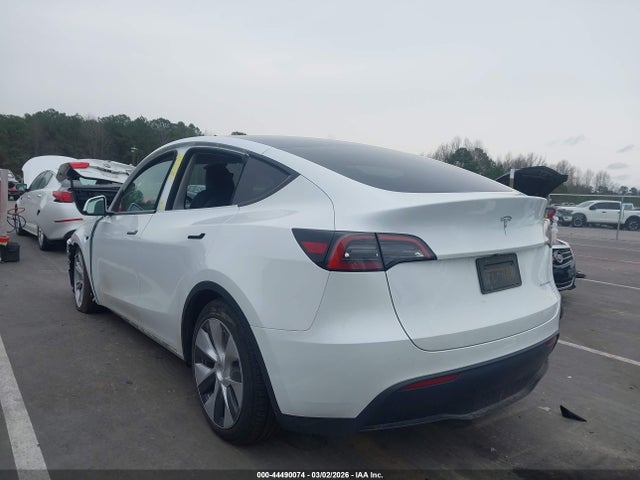2023 TESLA MODEL Y 7SAYGDEE3PF687399 Photo 2
