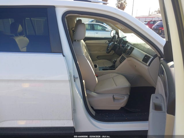 2019 Volkswagen Atlas 3.6l V6 Se მანქანა იყიდება აუქციონზე, vin: 1V2DR2CAXKC532217, აუქციონის ნომერი: 44490096