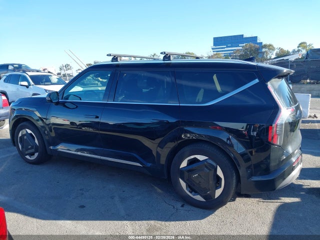 44490125 :رقم المزاد ، 5XYADFS5XSG001206 vin ، 2025 Kia Ev9 Land مزاد بيع
