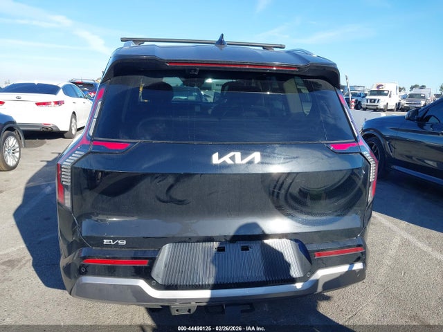 44490125 :رقم المزاد ، 5XYADFS5XSG001206 vin ، 2025 Kia Ev9 Land مزاد بيع