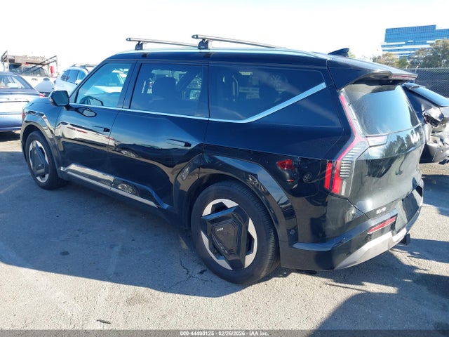 44490125 :رقم المزاد ، 5XYADFS5XSG001206 vin ، 2025 Kia Ev9 Land مزاد بيع