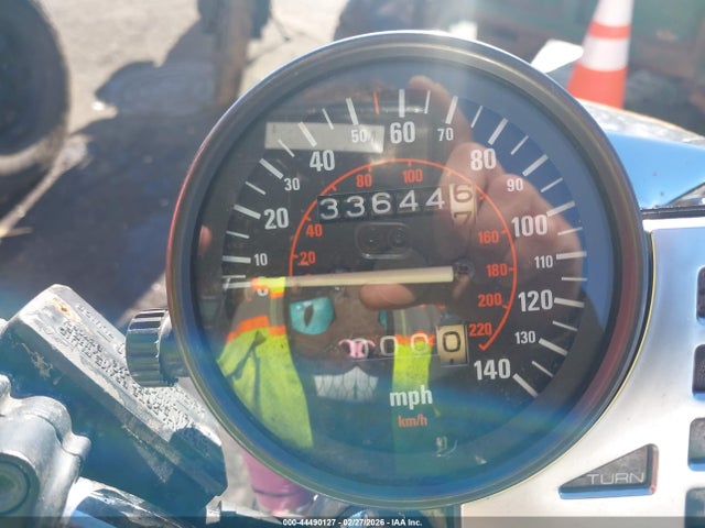 44490127 :رقم المزاد ، JH2PC0903DM010519 vin ، 1983 Honda Cb550 مزاد بيع
