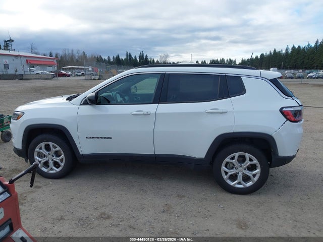 Jeep Compass Latitude 4x4 2024 3C4NJDBN6RT138693 Image 13