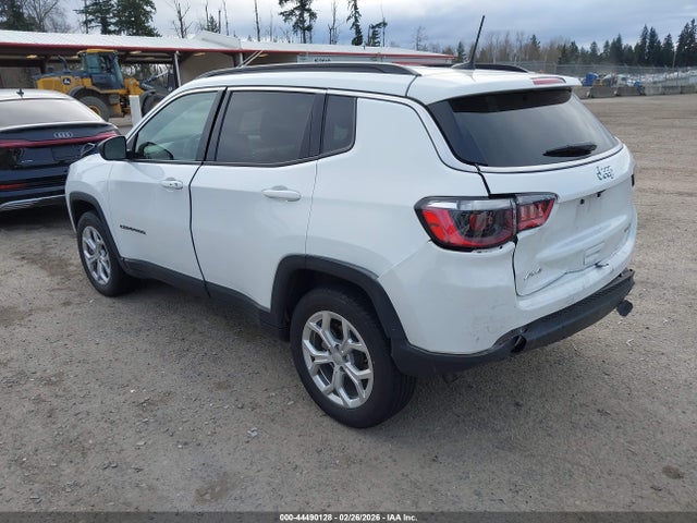 Jeep Compass Latitude 4x4 2024 3C4NJDBN6RT138693 Image 3