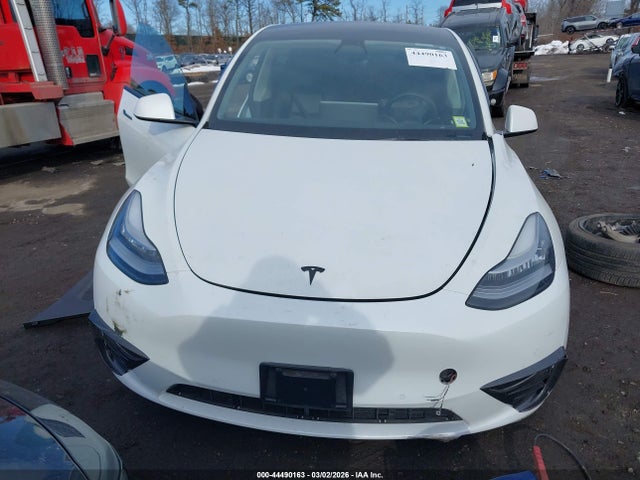 Продаж на аукціоні авто 2022 Tesla Model Y Long Range Dual Motor All-wheel Drive, vin: 7SAYGDEE5NF310750, номер лоту: 44490163